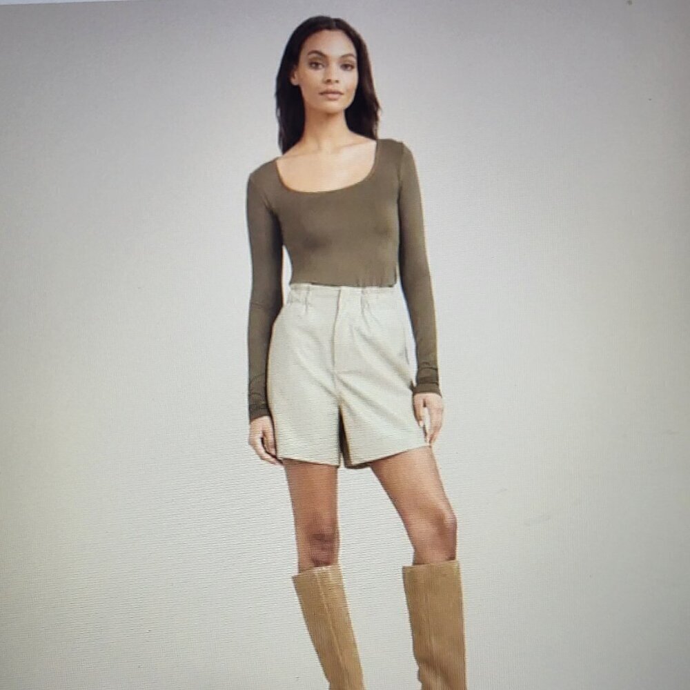 Modern Citizen Women’s Tan Kipp Paperbag Vegan Leather Shorts Size Medium NWOT